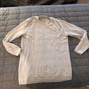 Men’s Lululemon Light Gray Long Sleeve Sweater